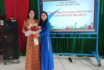 Buổi chia tay cô giáo về hưu