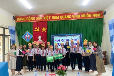 Tổ chức câu lạc bộ văn học